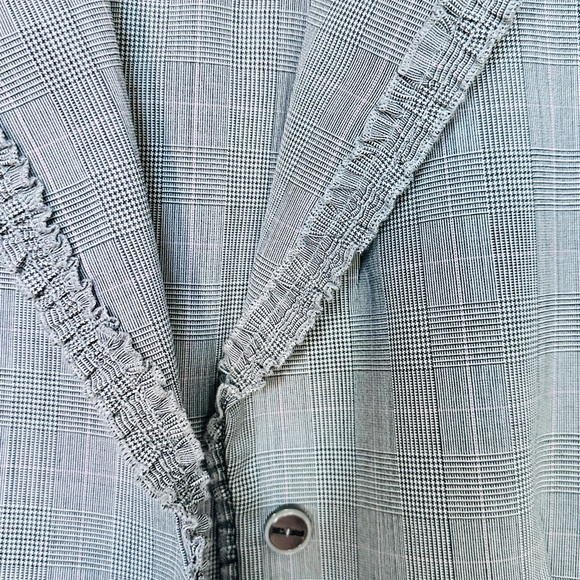 Tahari ASL 12p skirt suit - Picture 4 of 7